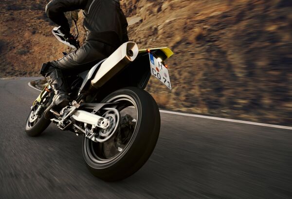 Continental Set 110/70ZR17 ve 150/60ZR17 ContiAttack SM 2 Ön Arka Takım